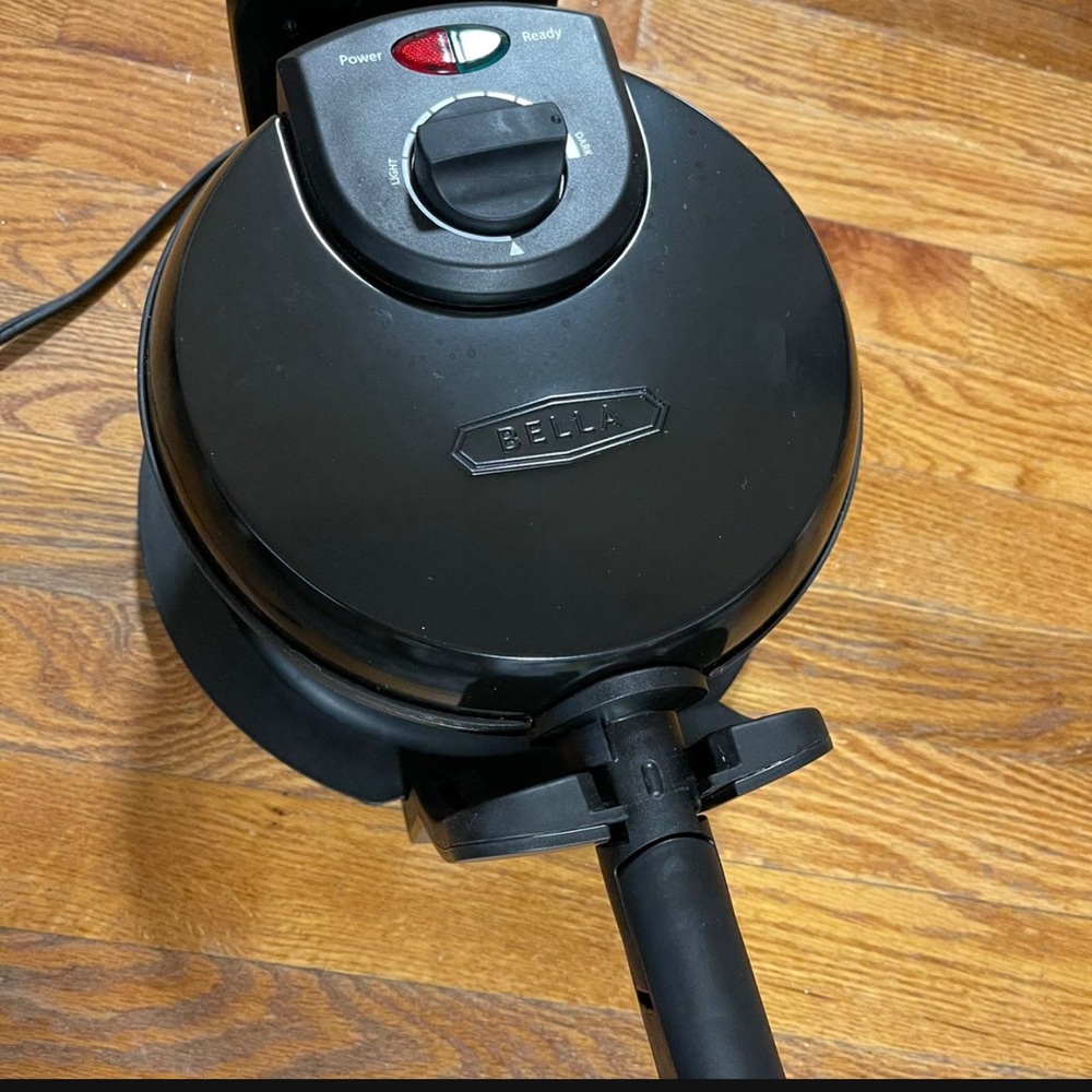 Bella Rotating Waffle Iron